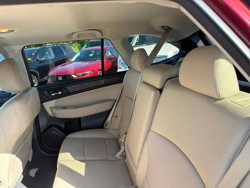 Used 2017 Subaru Outback 3.6R Limited AWD/4WD image 14