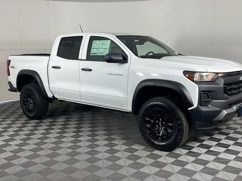 New 2025 Chevrolet Colorado Trail Boss image 2