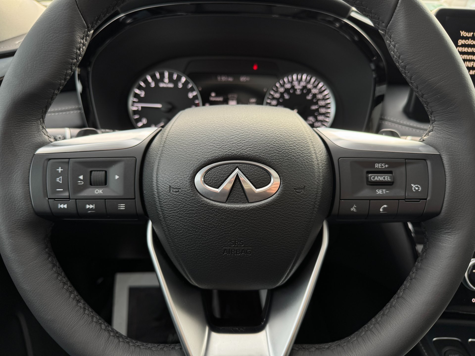 Used 2023 INFINITI QX60 Pure AWD/4WD image 29