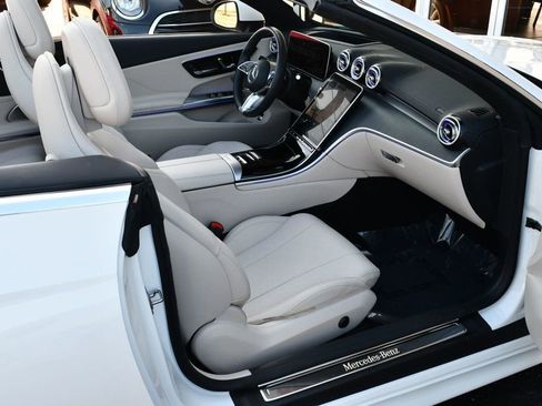 Used 2024 Mercedes-Benz CLE 300 4MATIC Cabriolet w/ Driver Assistance Package image 54