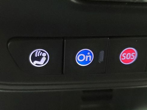 Used 2025 Buick Enclave Preferred image 17