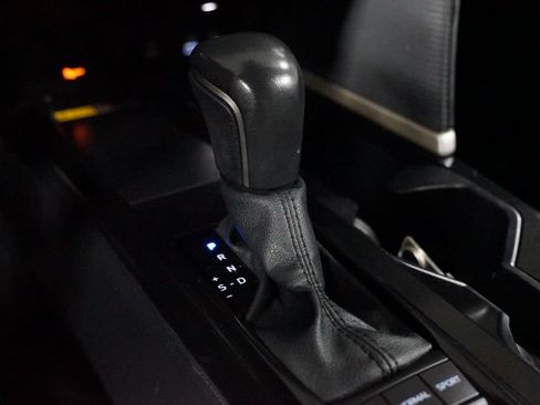 Certified 2025 Toyota Camry SE FWD image 22