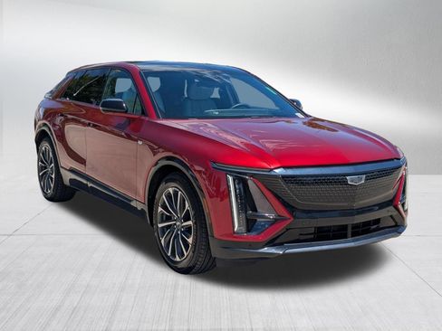 Certified 2024 Cadillac Lyriq Sport AWD/4WD image 8