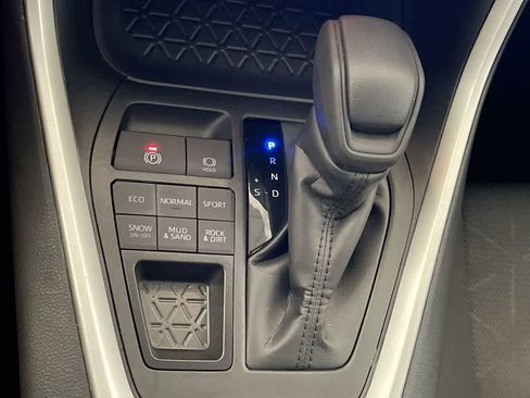 Certified 2025 Toyota RAV4 XLE image 20