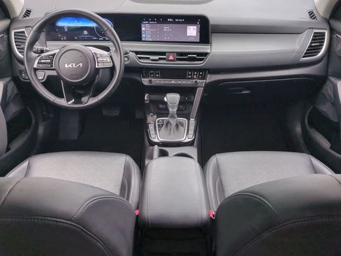 Used 2024 Kia Seltos EX AWD/4WD image 14