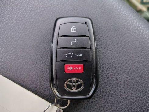 Used 2026 Toyota Camry SE w/ Convenience Package image 26