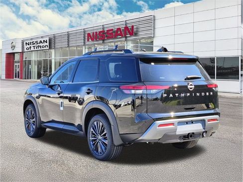 New 2026 Nissan Pathfinder SL w/ SL Premium Package (P04) FWD image 6