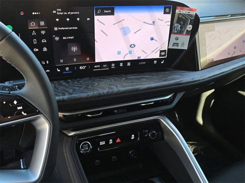 New 2025 Audi Q5 Prestige image 23