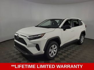 Used 2024 Toyota RAV4 LE video 3