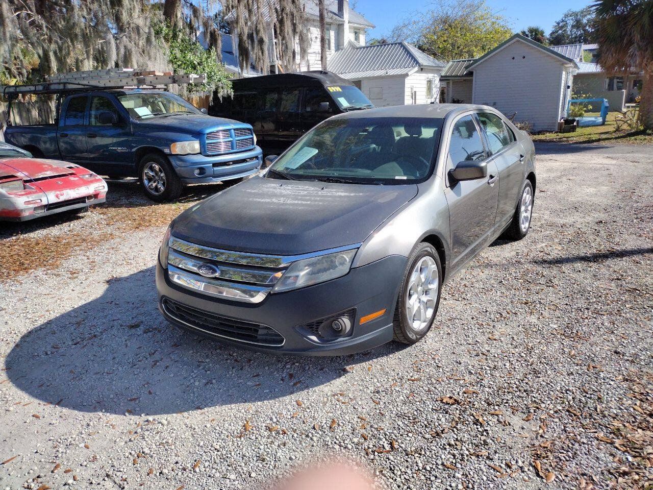 Used 2011 Ford Fusion SE w/ 201A Rapid Spec Order Code FWD image 2
