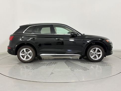 Used 2023 Audi Q5 2.0T Premium w/ Convenience Package image 8