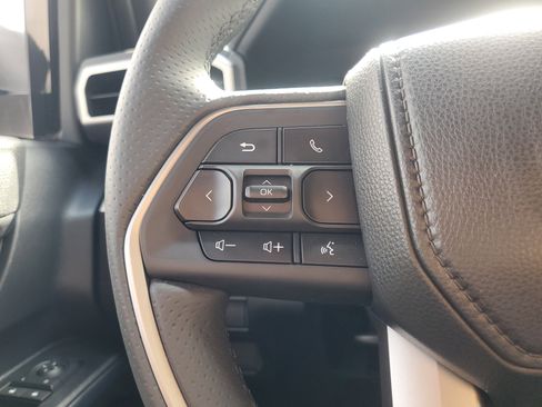 Used 2025 Toyota 4Runner SR5 RWD image 21