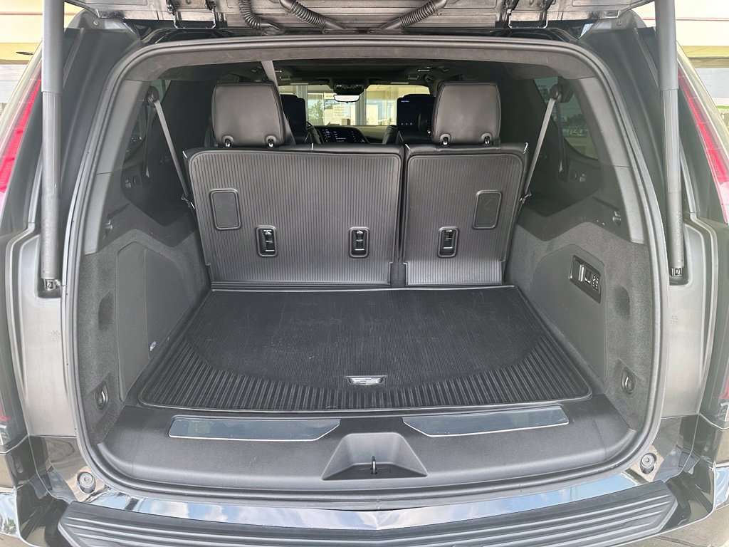 Used 2023 Cadillac Escalade ESV Sport Platinum AWD/4WD image 31