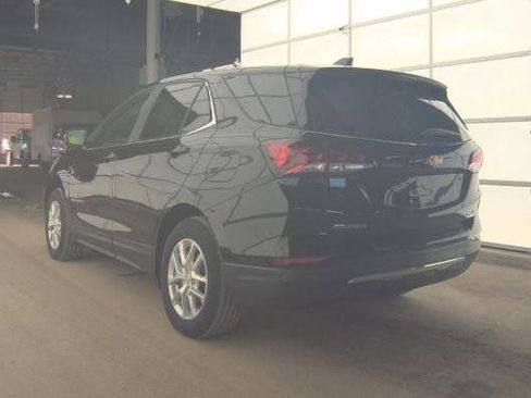 Used 2024 Chevrolet Equinox LT image 3