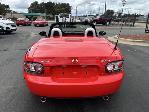 Used 2008 MAZDA MX-5 Miata Sport image 24