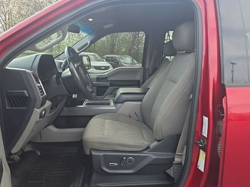 Used 2017 Ford F150 XLT w/ Equipment Group 302A Luxury image 18