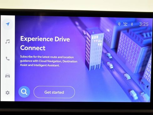 Certified 2025 Toyota Tundra Platinum image 38