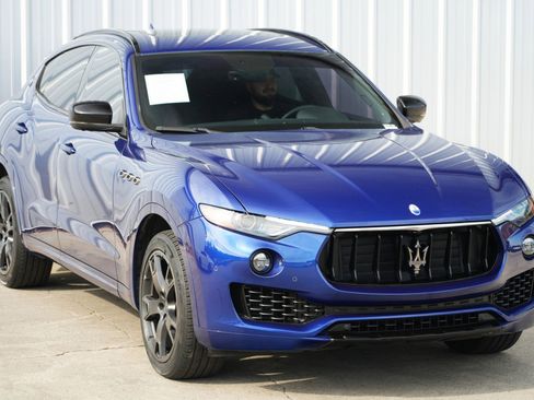 Used 2019 Maserati Levante image 53