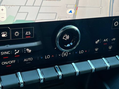 New 2027 GMC Terrain Elevation w/ Elevation Premium Package FWD image 23