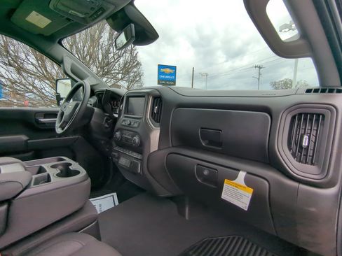 New 2026 Chevrolet Silverado 2500 Custom w/ Custom Value Package AWD/4WD image 30