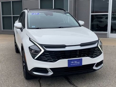 Used 2025 Kia Sportage EX w/ EX Premium Package image 4