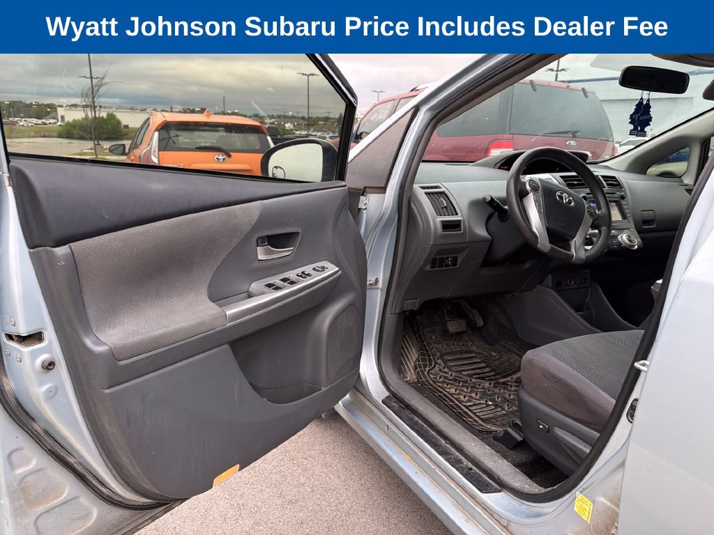 Used 2014 Toyota Prius V Two FWD image 18