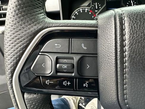 Used 2024 Toyota Tundra SR5 w/ SR5 Premium Package AWD/4WD image 41