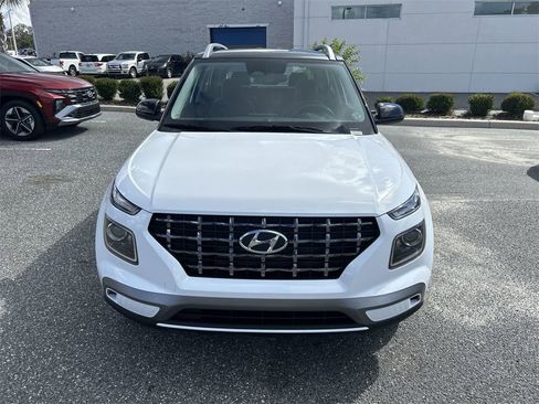 New 2026 Hyundai Venue SEL image 9