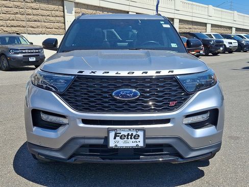Used 2022 Ford Explorer ST w/ Equipment Group 401A AWD/4WD image 2