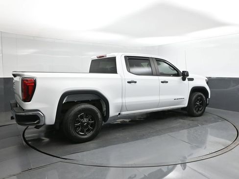 Used 2024 GMC Sierra 1500 Pro w/ Convenience Package image 15