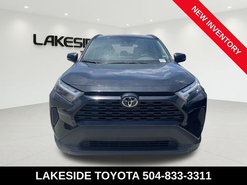 Used 2025 Toyota RAV4 XLE FWD image 6
