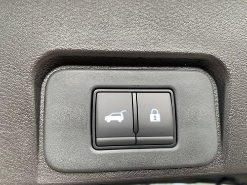 New 2026 Nissan Rogue SV w/ Cold Weather Package FWD image 6