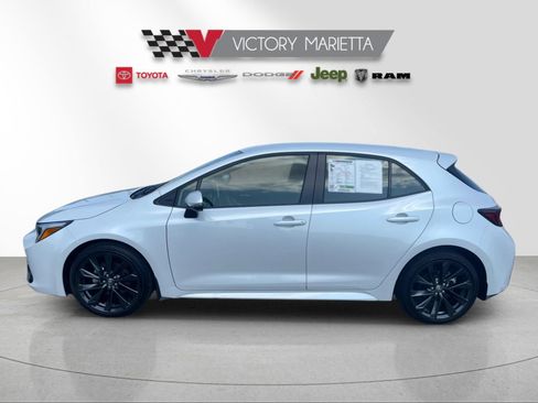Used 2025 Toyota Corolla XSE FWD image 2