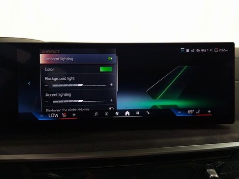 Used 2026 BMW X5 xDrive40i w/ Premium Package image 25