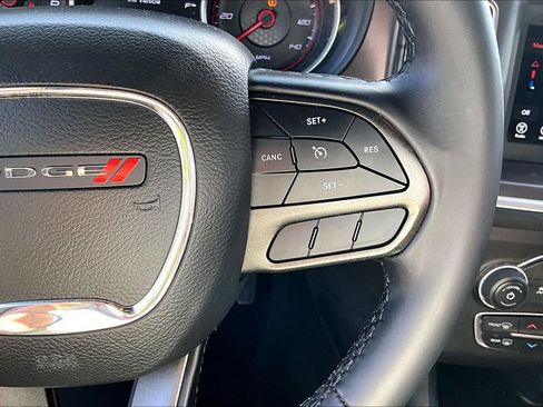 Used 2022 Dodge Charger SXT RWD image 19
