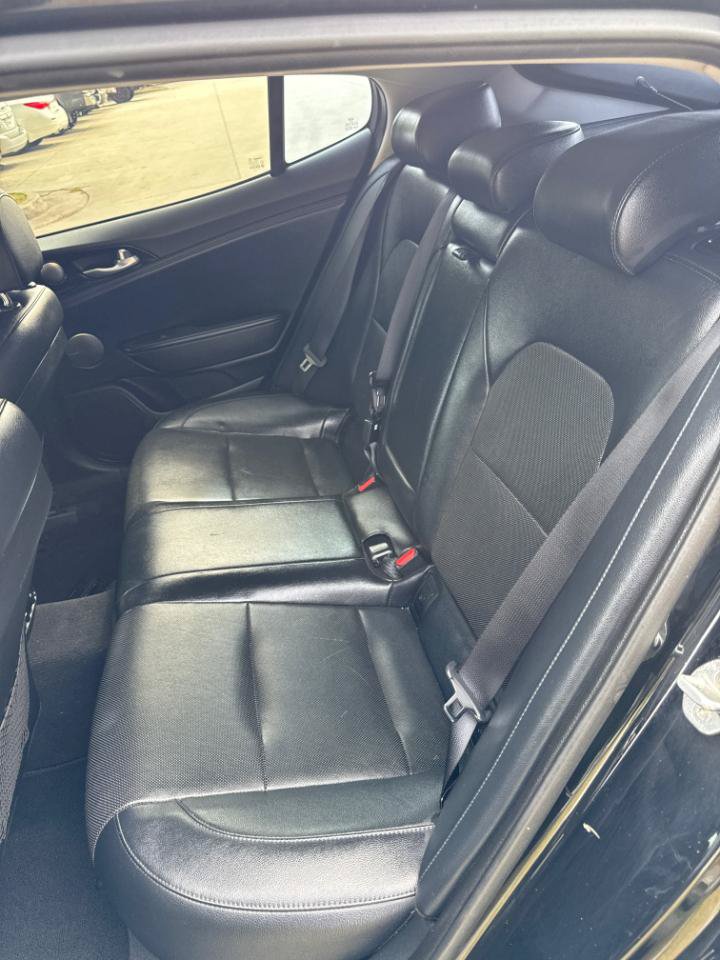Used 2018 Kia Stinger Premium RWD image 16
