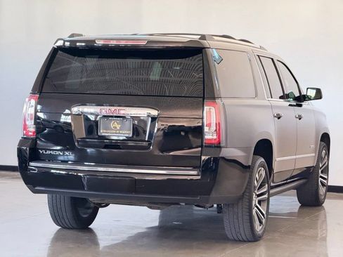Used 2020 GMC Yukon XL Denali w/ Denali Ultimate Package RWD image 7