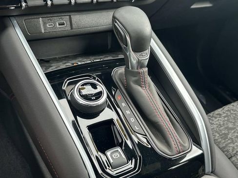 Used 2025 Chevrolet Colorado Z71 image 34