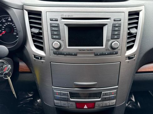 Used 2013 Subaru Outback 2.5i Limited w/ Moonroof Pkg image 23