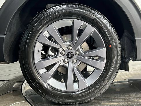 New 2026 Ford Explorer Active w/ Active Comfort Package AWD/4WD image 20