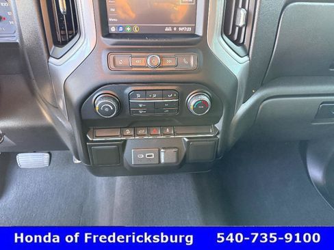 Used 2021 Chevrolet Silverado 1500 Custom Trail Boss w/ Midnight Edition AWD/4WD image 31