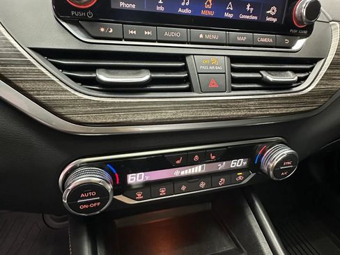 Used 2019 Nissan Altima 2.5 Platinum image 17