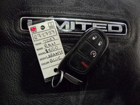 Used 2017 RAM 3500 Laramie Longhorn image 46