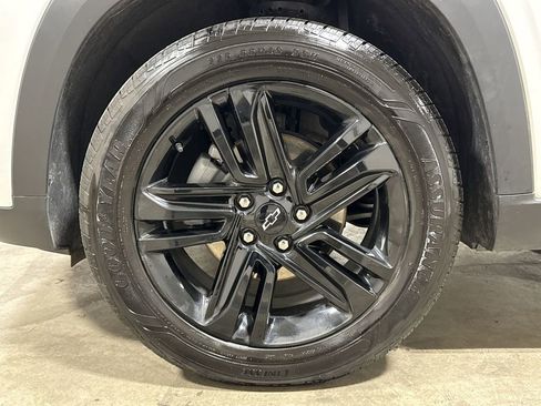 Certified 2026 Chevrolet Trax ACTIV w/ Sunroof Package FWD image 27