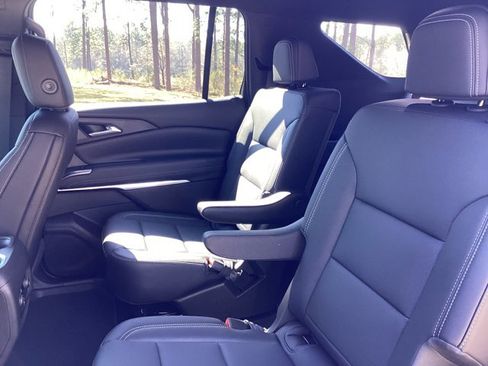 New 2026 Chevrolet Traverse LT w/ Midnight/Sport Edition FWD image 14