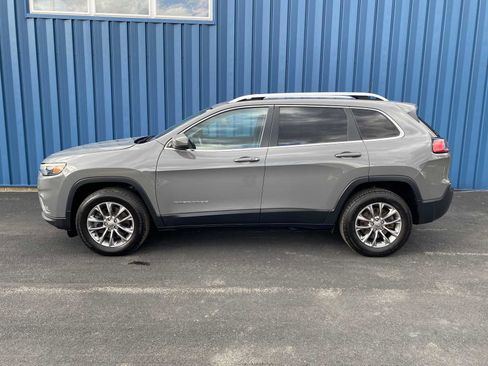 Used 2020 Jeep Cherokee Latitude Plus w/ Cold Weather Group image 17