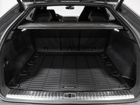 Used 2023 Lamborghini Urus Performante image 51