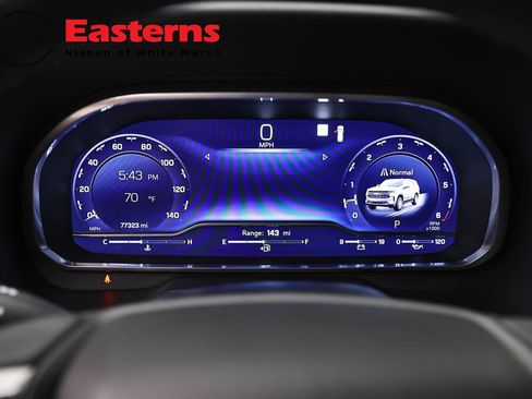 Used 2023 Chevrolet Suburban Premier RWD image 17