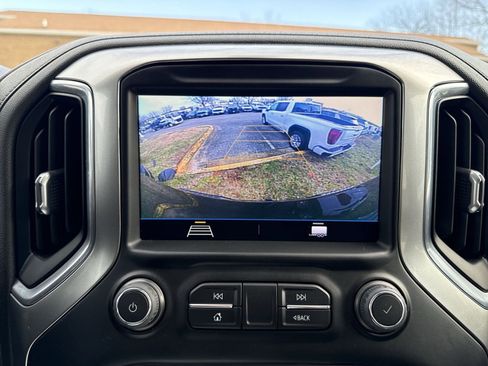 Used 2021 Chevrolet Silverado 1500 LT Trail Boss w/ Bed Protection Package image 17