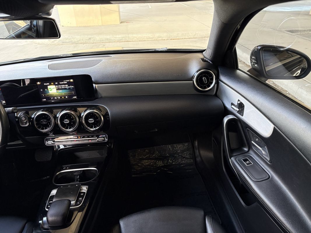 Used 2020 Mercedes-Benz A 220 image 12